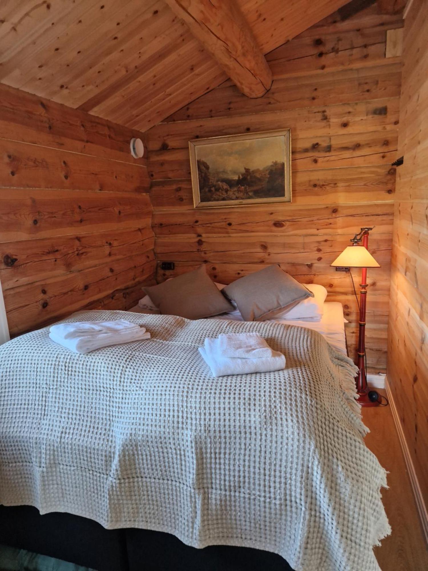 Valsoya Hotel Valsoyfjord Bagian luar foto