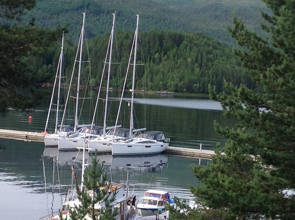 Valsoya Hotel Valsoyfjord Bagian luar foto